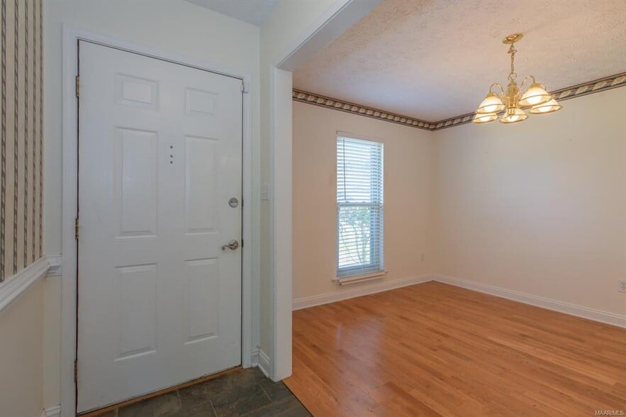 Building Photo - 6308 Tioga Rd