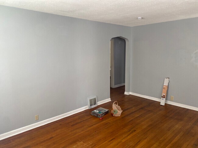 Building Photo - 804 Peoria St