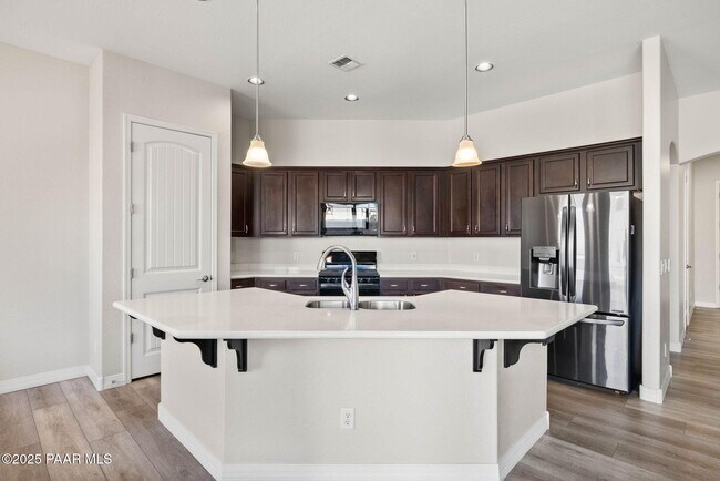 Building Photo - 6548 E Bay Point Way