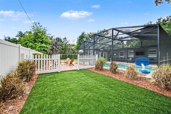 Building Photo - 1026 S Lakemont Ave