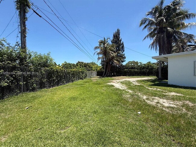 Building Photo - 15395 SW 272nd St