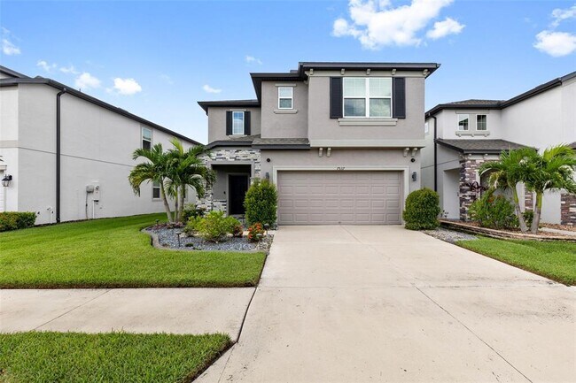 Building Photo - 7537 Pool Compass Loop