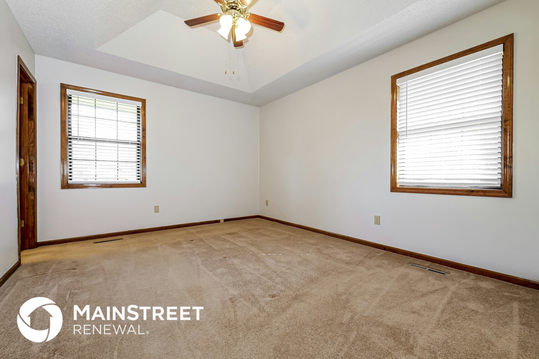 Building Photo - 11433 N Highland Ave