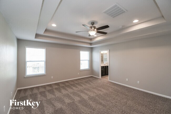 Building Photo - 4550 Plantation Oaks Blvd