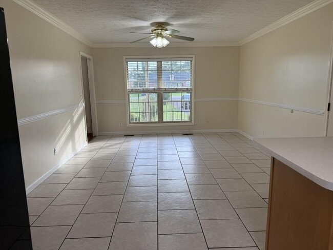 Building Photo - 225 Schlaefer Way