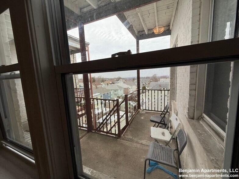 Building Photo - 116 Washington St