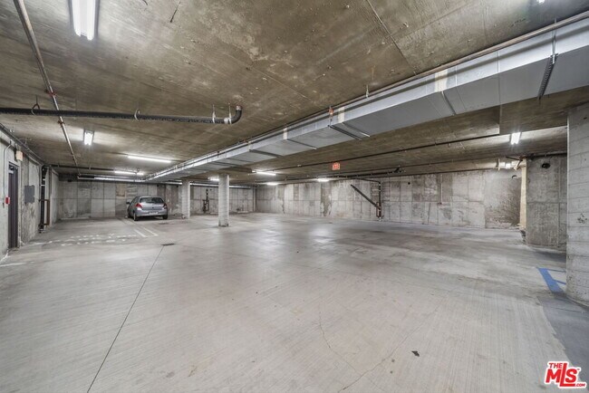 Building Photo - 5315 Bellingham Ave