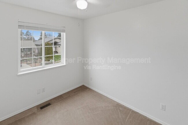 Building Photo - 3628 E 23rd Ave