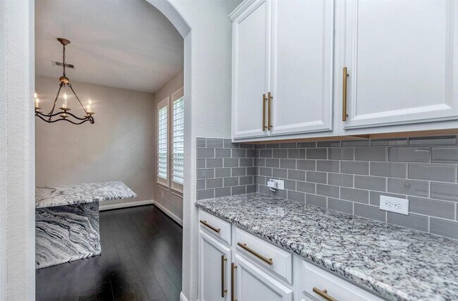 Building Photo - 4107 Willow Wind Ct