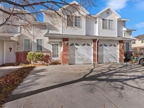 Building Photo - 8812 Wollemi Pine Way