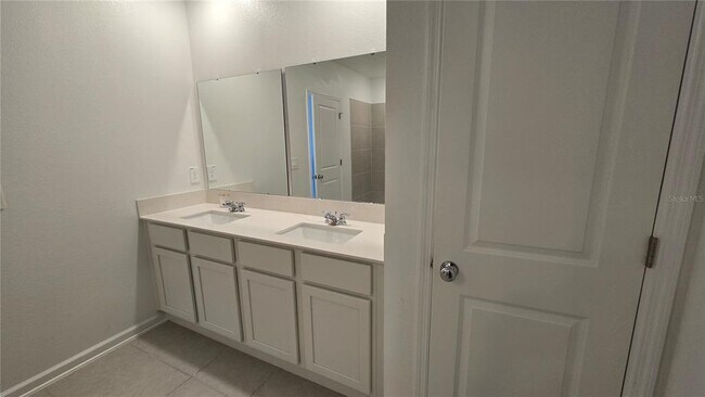 Building Photo - 5815 Le Marin Wy