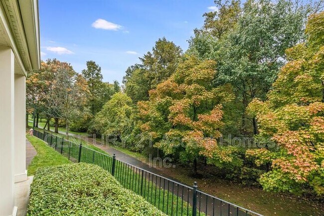 Building Photo - 20366 Birchmere Terrace