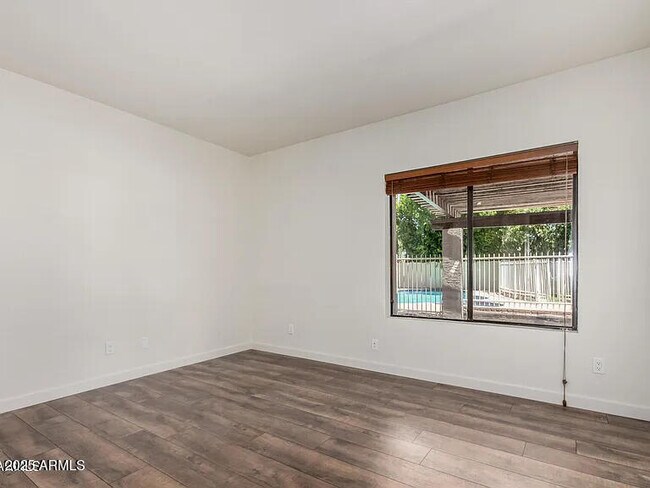 Building Photo - 1966 E Calle De Arcos