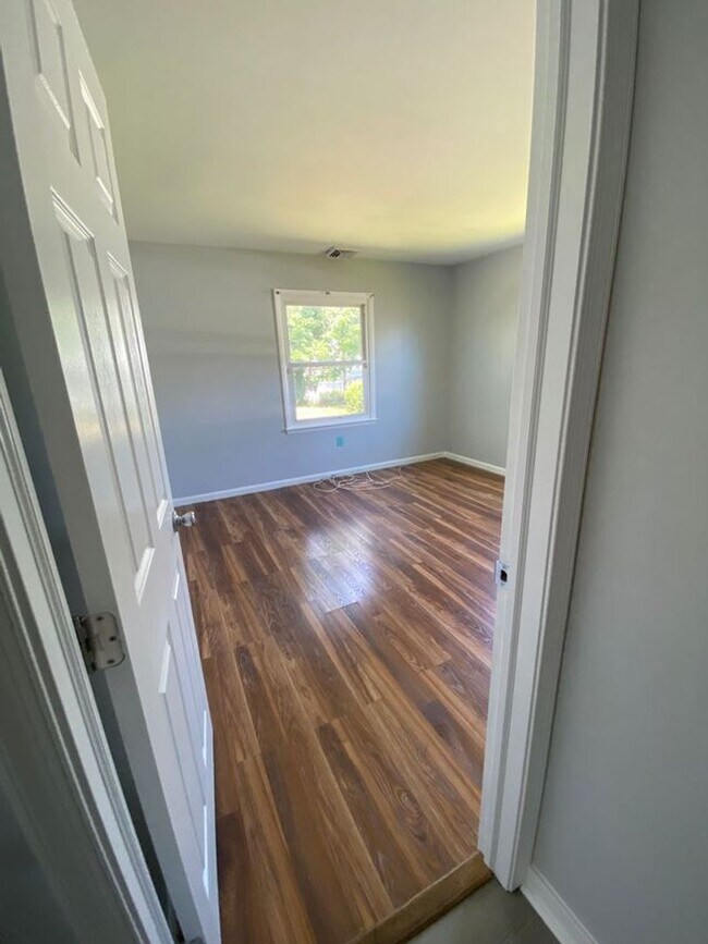 Building Photo - Welcome Home