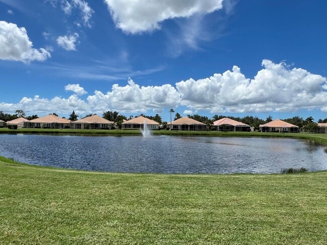 Building Photo - Short Term Rental ** Available 10/1/25 ** ...