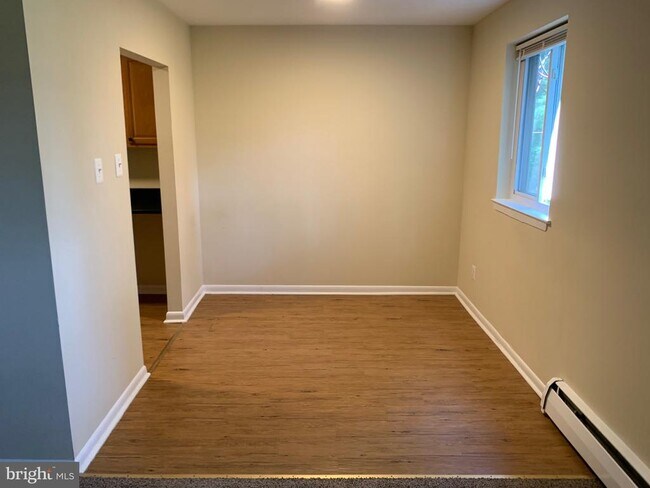 Building Photo - 459 Hockersville Rd