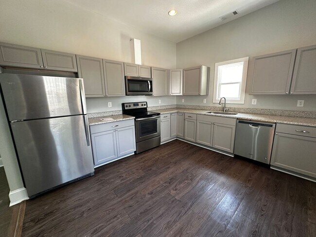 Building Photo - PRE-LEASING FOR AUGUST 2026!