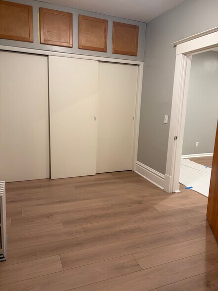 Bdrm 2 - 1429 Quarry Ave NW