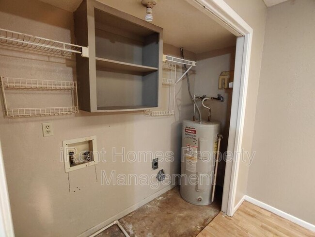 Building Photo - 3812 Wild Rye Trail