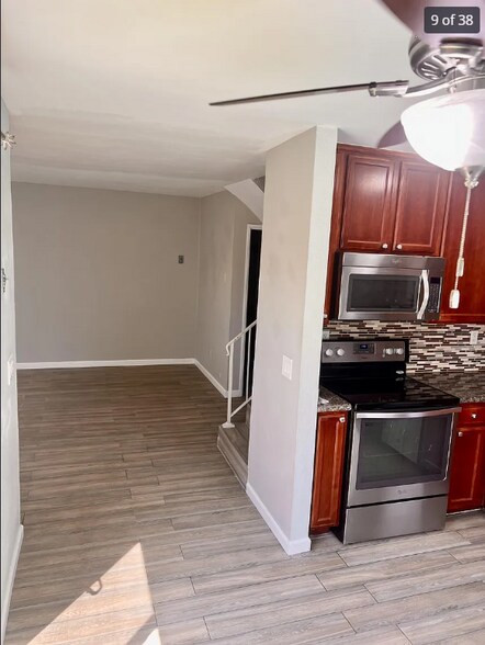 Building Photo - 10235 Madrid Way