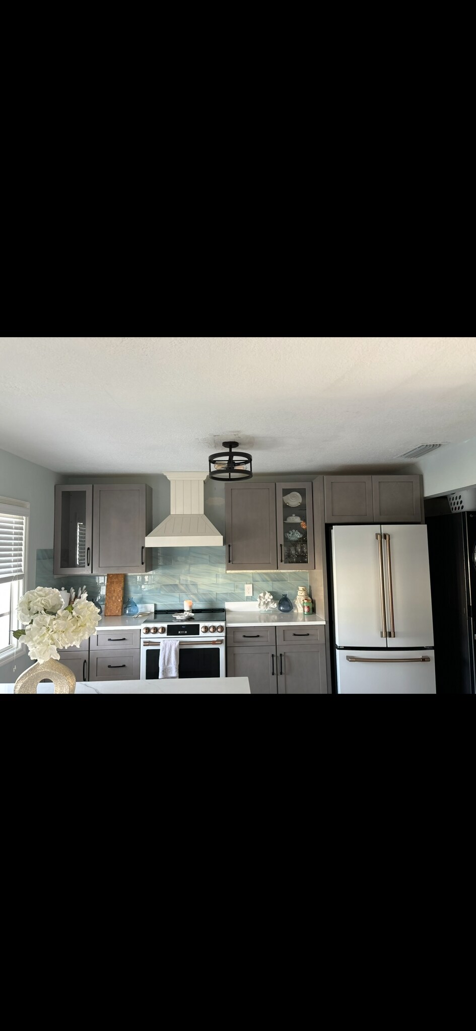 Building Photo - 5215 Coquina Key Dr SE