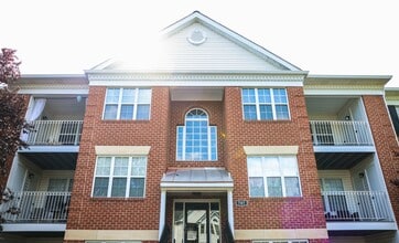 Building Photo - 707 Harvest Run Dr
