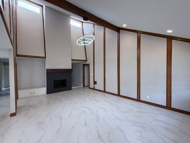 Building Photo - 4006 Cedar Ridge Ct