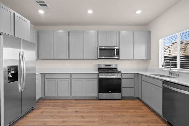 Building Photo - The Aspen - Luxurious 3 Bedroom 2.5 Bath T...
