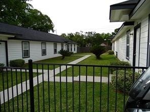 Building Photo - 204 W Worsham St