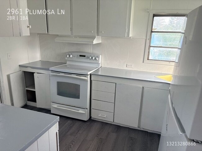 Building Photo - 2961 Plumosa Ln