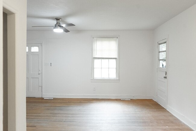 Building Photo - 710 Maffett St