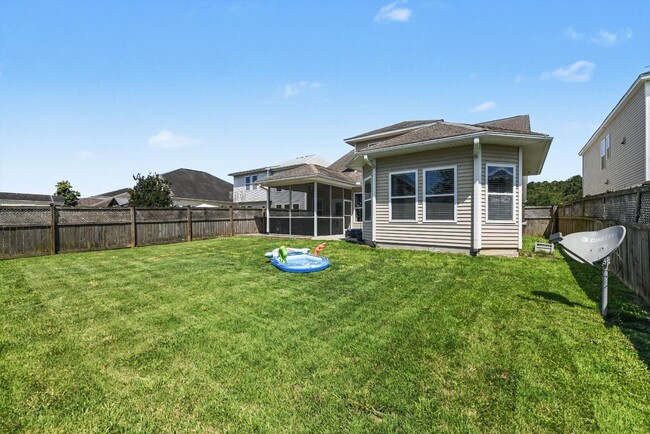 Building Photo - 203 Topsaw Ln