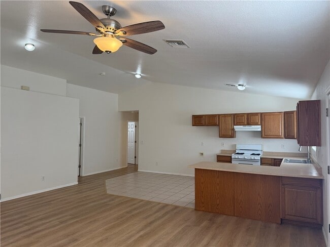 Building Photo - 3416 N Yuma St