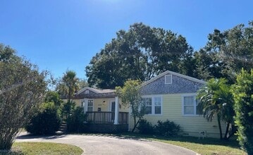 Building Photo - Tampa Riverside Heights Beautiful Bungalow...