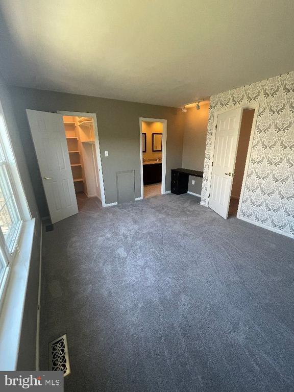 Building Photo - 105 Bradbury Rd