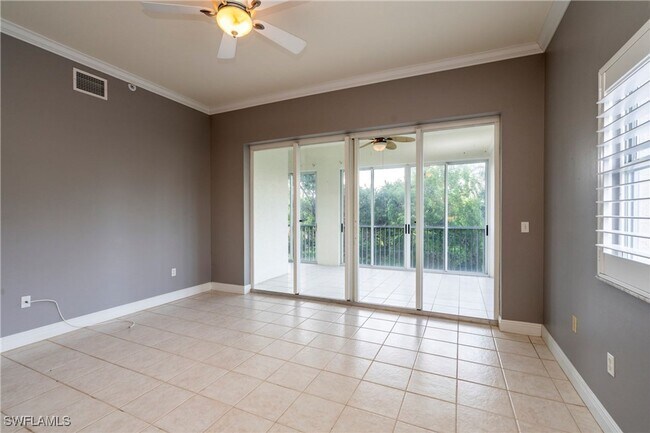 Building Photo - 14815 Laguna Dr