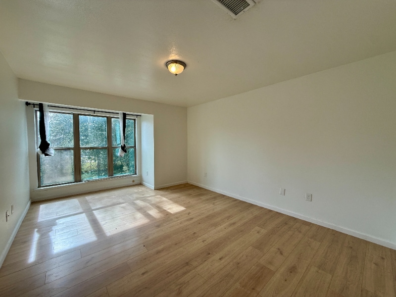 Building Photo - 106 Westchester St