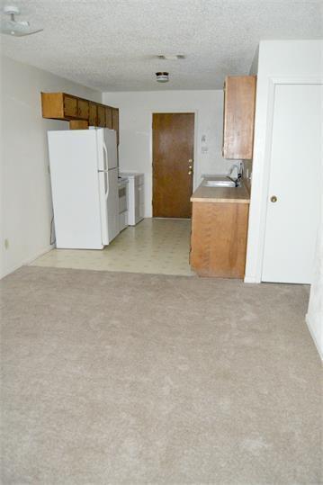 Building Photo - 909 Dryden Ave