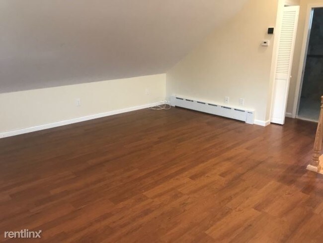 Building Photo - 151 Fairview Ave