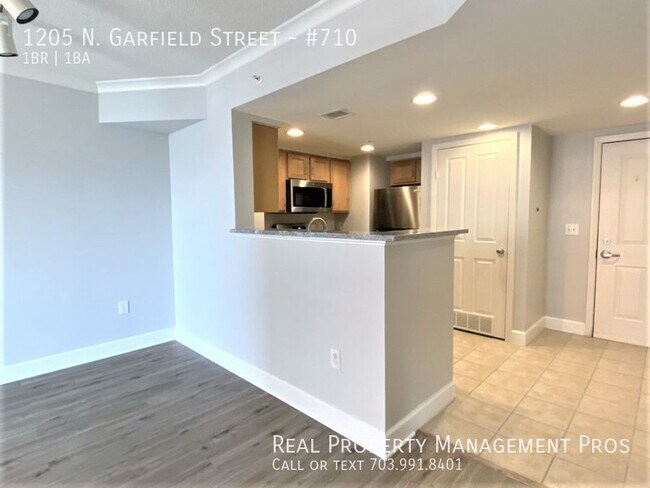 Building Photo - Beautiful Condo at Popular Station Square,...