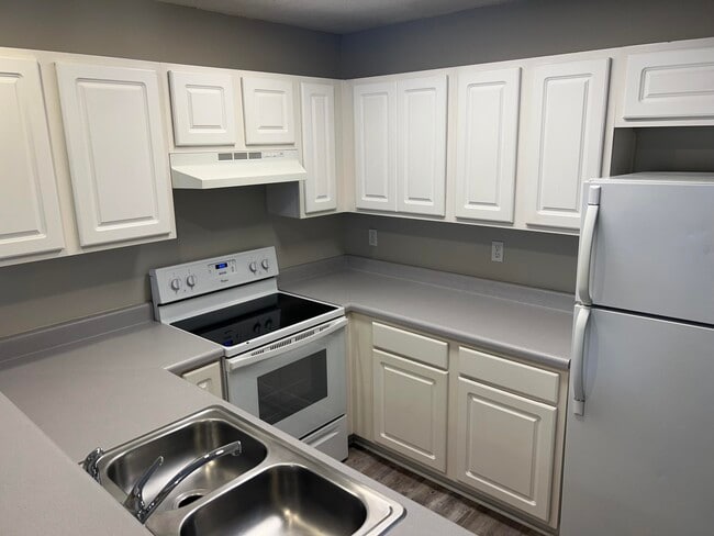 Building Photo - 2263 Whitman Ln