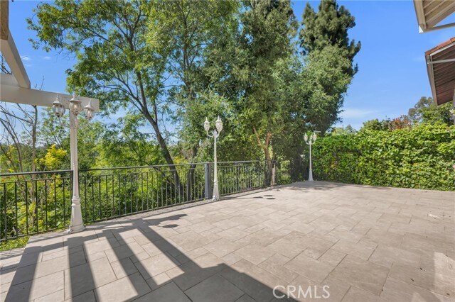 Building Photo - 10211 Clematis Ct