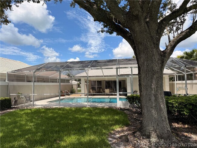 Building Photo - 2527 SW Brookwood Ln