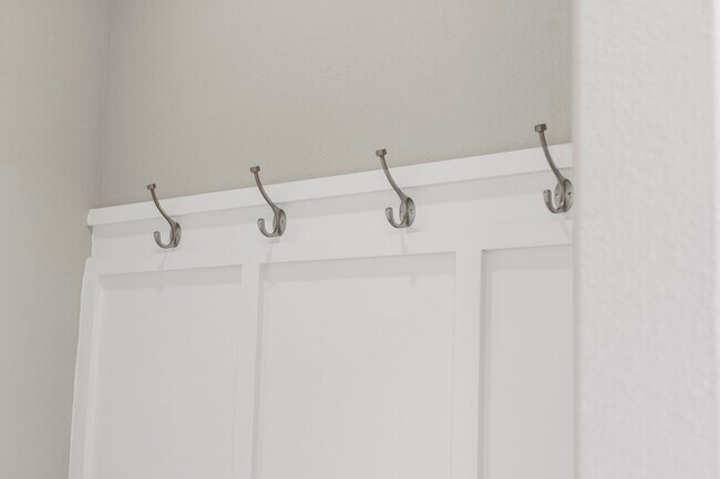 Building Photo - 27122 Butterfly Mint Ln