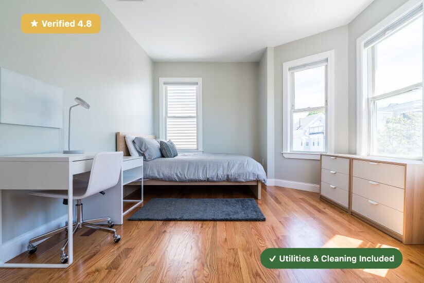Building Photo - Furnished Bedroom with Private Bath in South Boston