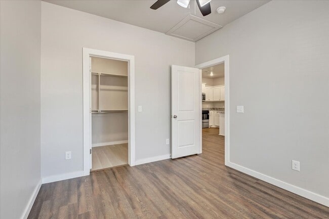 Building Photo - 414 N Tucker Ave