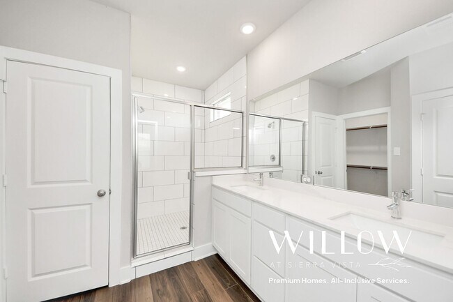 Building Photo - 10518 Moon Vly Ln