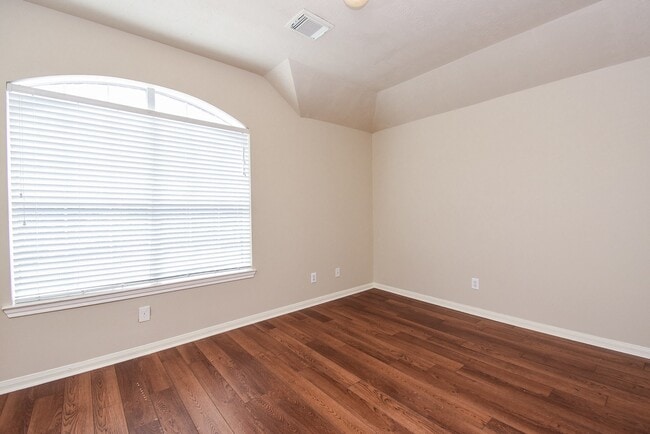 Building Photo - 15007 Grape Orchard Ct