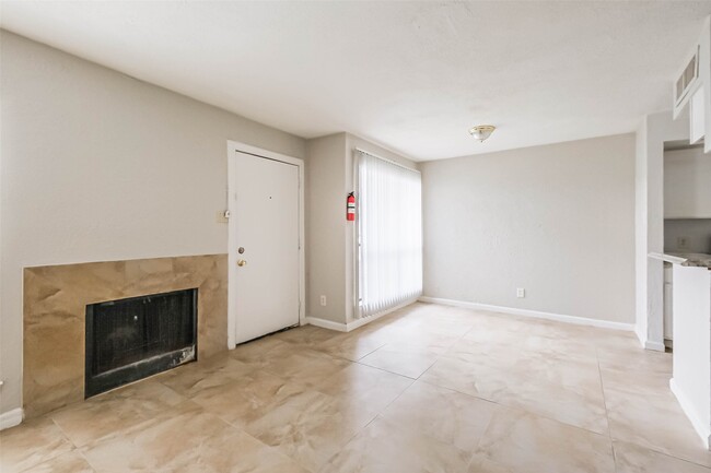 Building Photo - 6633 W Airport Blvd