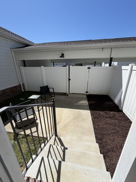 Building Photo - 1037 Milson Ln